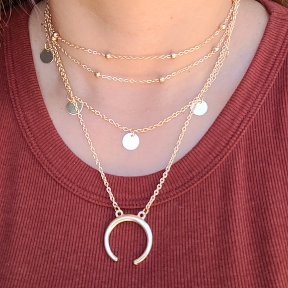 Upside down moon layered necklace - Picture 2 of 3